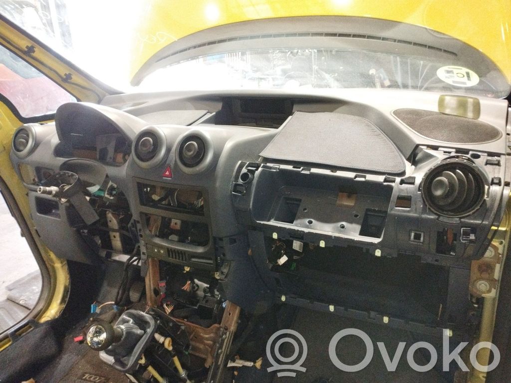 Peugeot 1007 Panel de instrumentos 