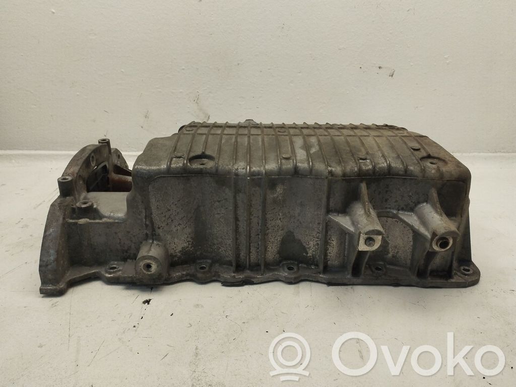 KIA Carens II Öljypohja 