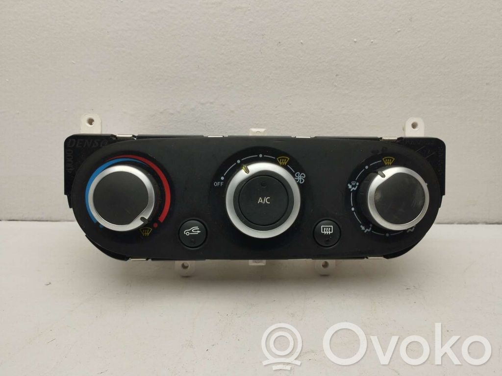 Renault Clio IV Climate control unit 