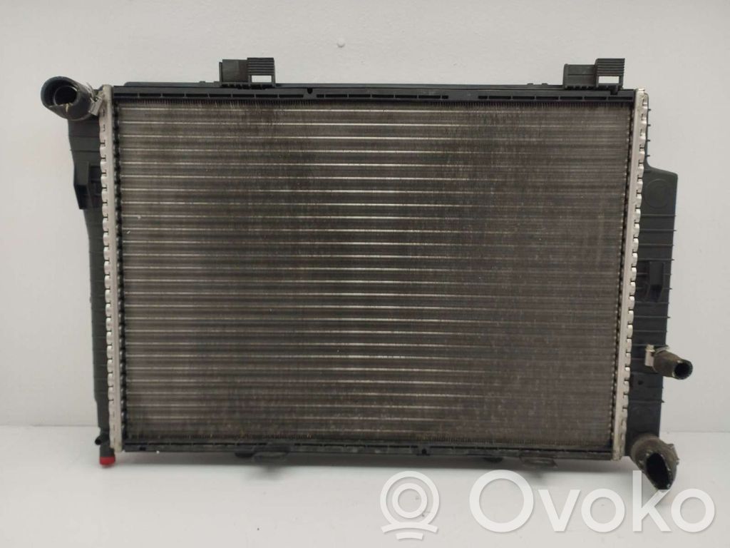 Mercedes-Benz C W202 Radiator lichid răcire 