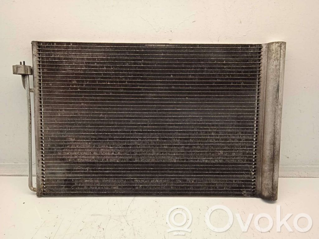 BMW 5 E60 E61 Radiatore di raffreddamento A/C (condensatore)