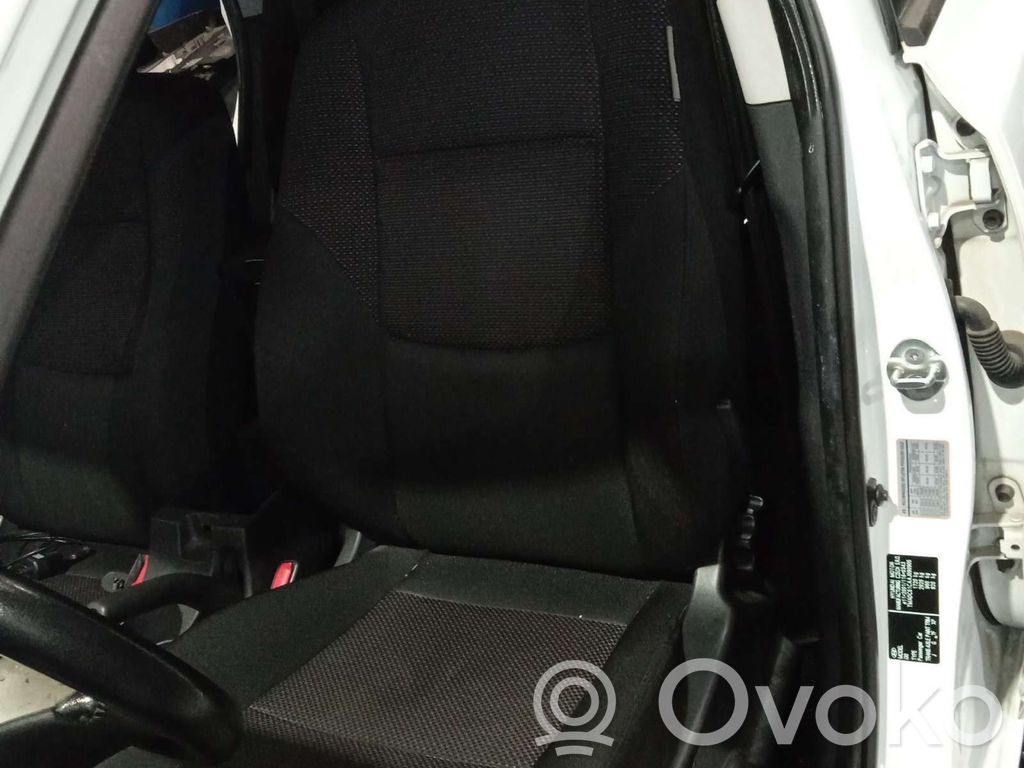 Hyundai i30 Fotel przedni kierowcy 