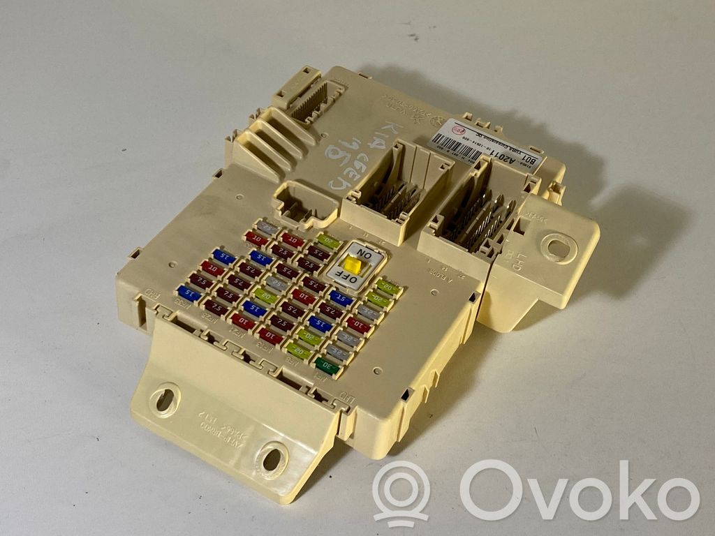 KIA Ceed Fuse module 
