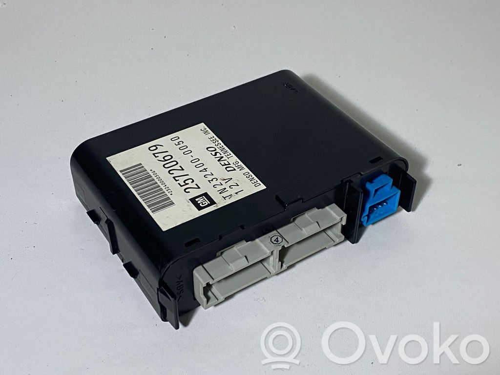 Cadillac SRX Comfort/convenience module 