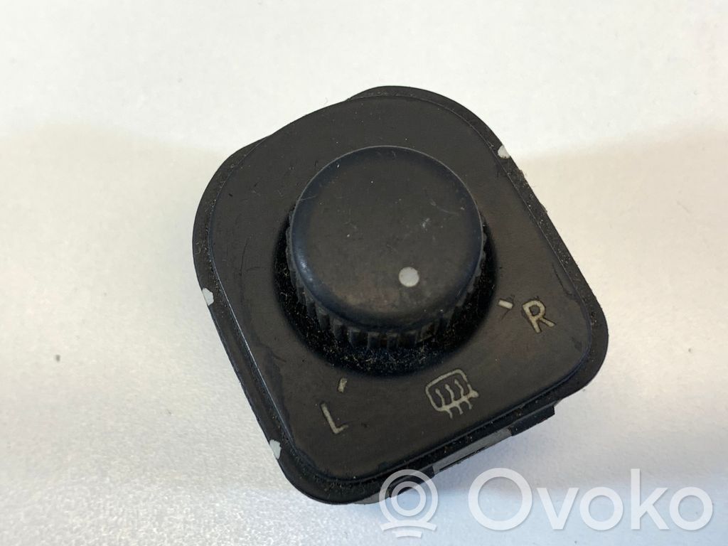 Volkswagen Golf V Interruptor del espejo lateral 