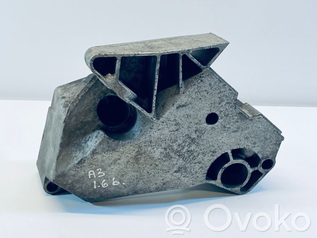 Engine mounting bracket   06F199207G
