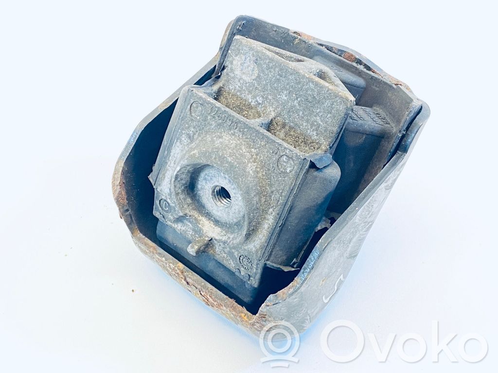 Mercedes-Benz Sprinter W906 Engine mount bracket 