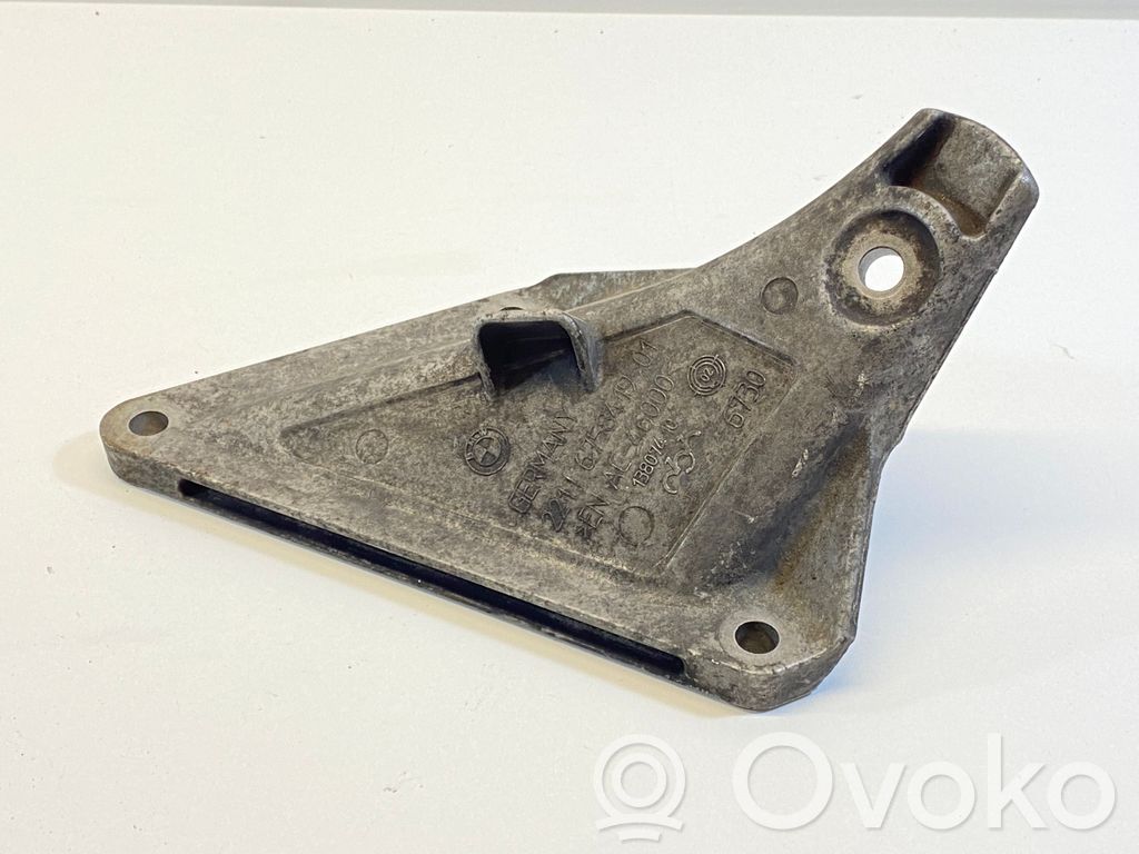 BMW 7 E65 E66 Engine mounting bracket 