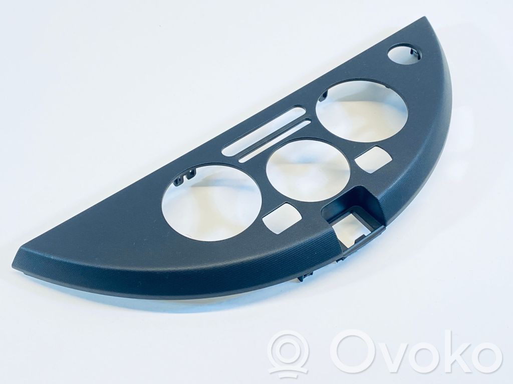 Nissan Note (E11) Console centrale, commande chauffage/clim 