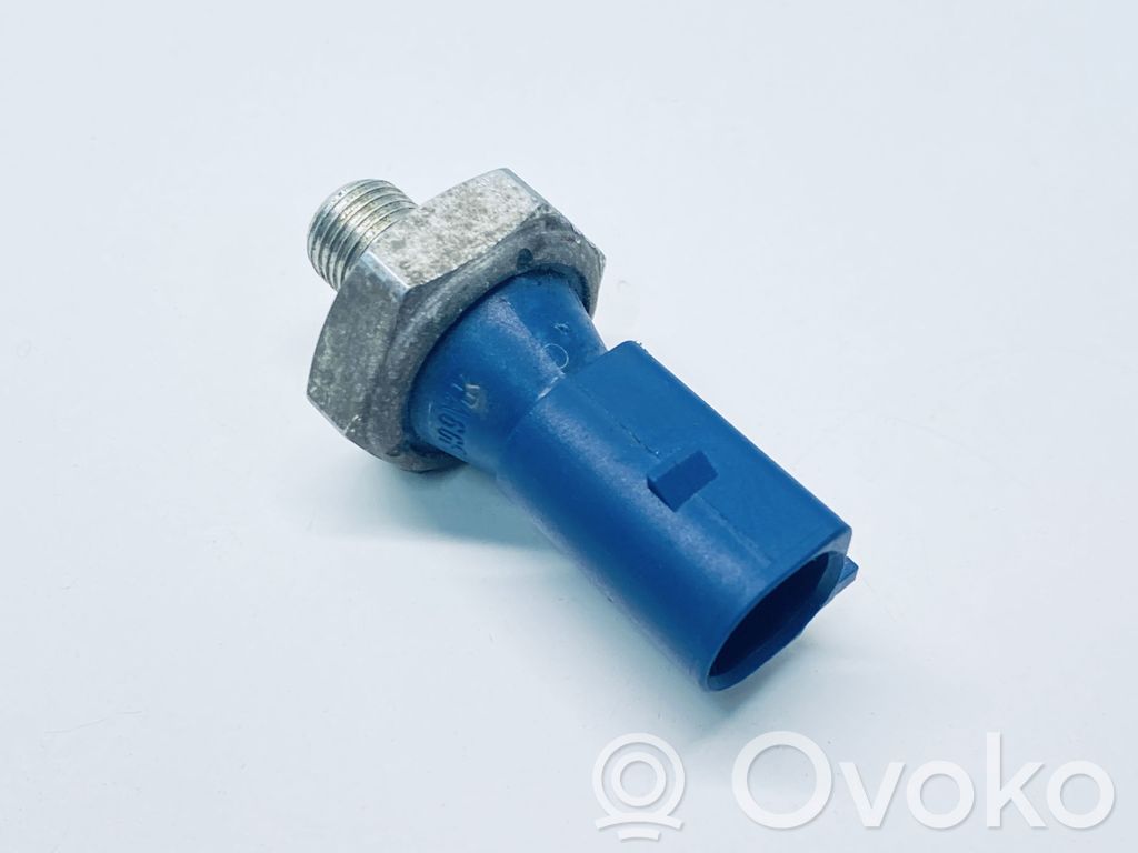 Volkswagen Golf VII Sensor de presión del aceite 