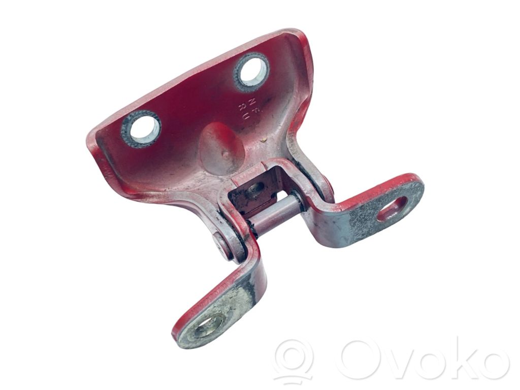 Hyundai i30 Front door lower hinge 