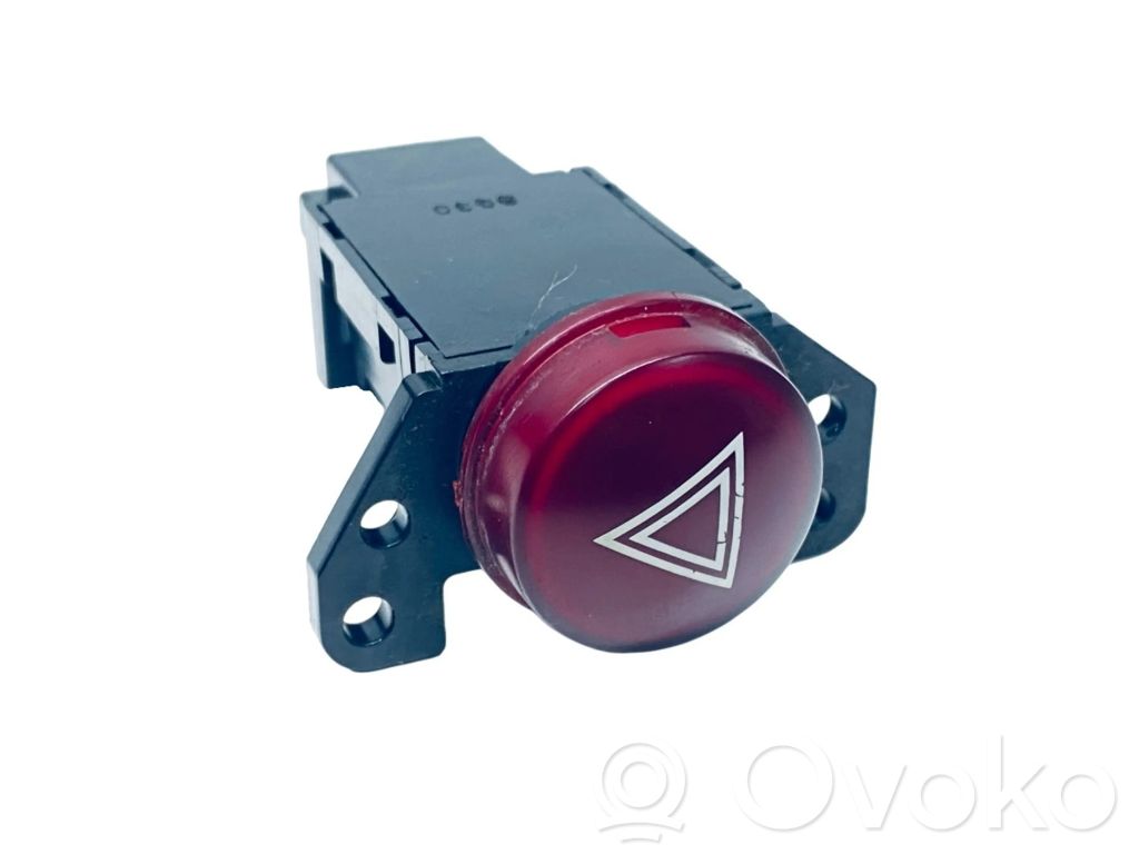 Hazard light switch   MR951792