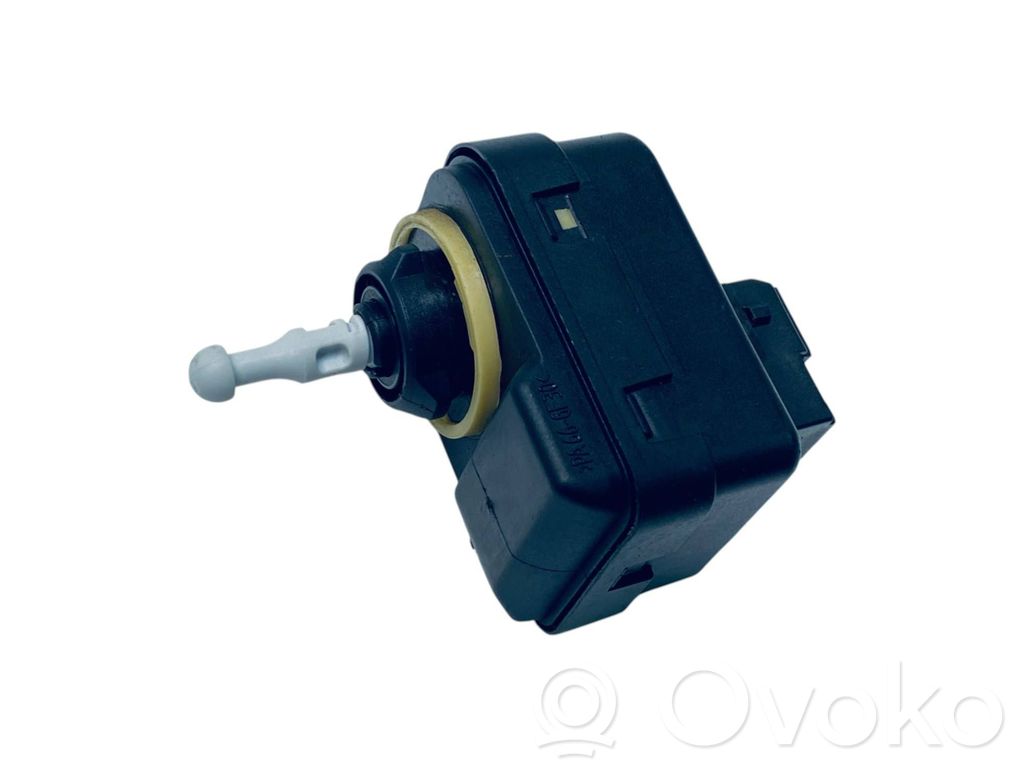 Nissan Note (E11) Headlight level adjustment motor 