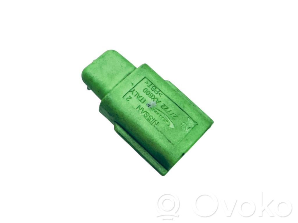 Nissan Note (E11) Sensor de temperatura interna/externa 