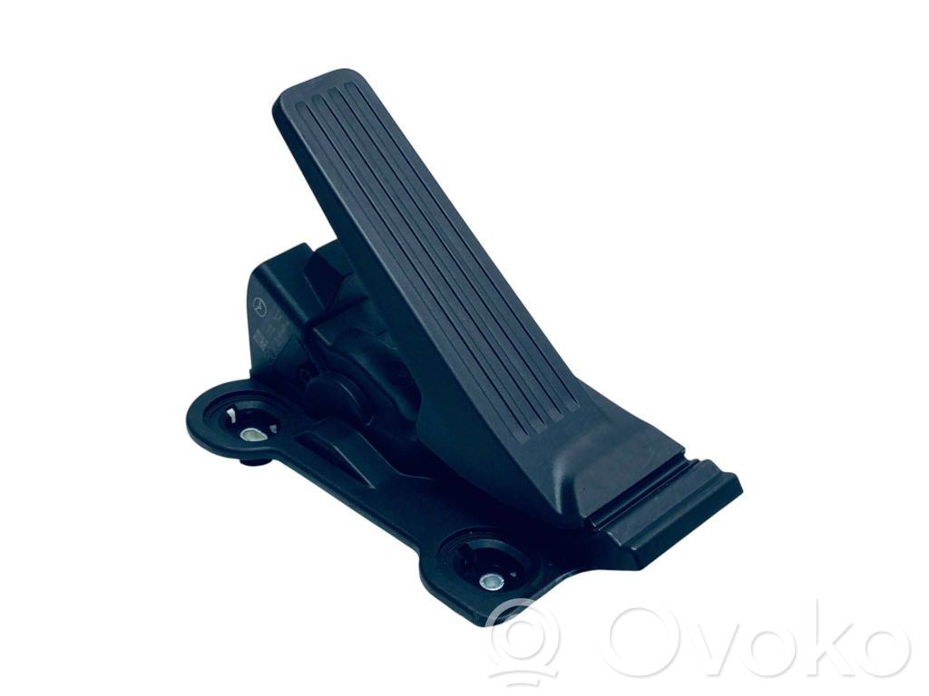 Accelerator throttle pedal   BCKA41600A