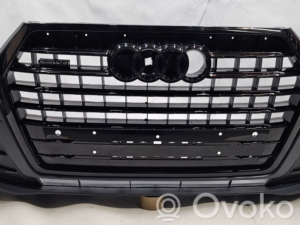 Audi Q7 4M Front bumper 