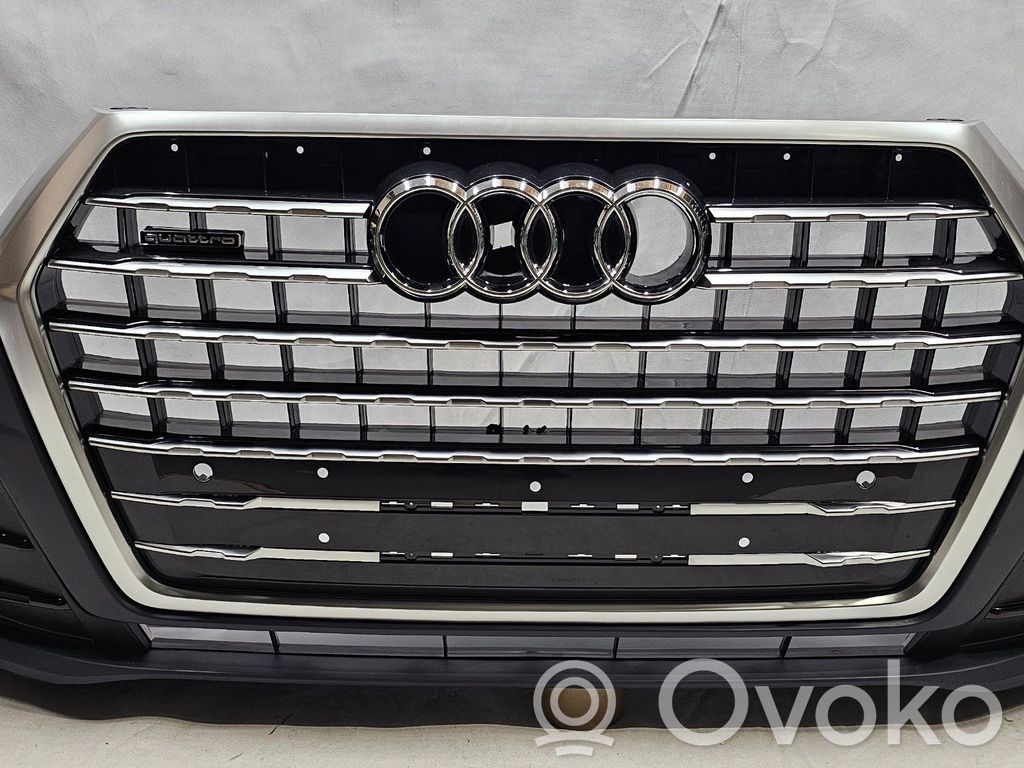 Audi Q7 4M Front bumper 