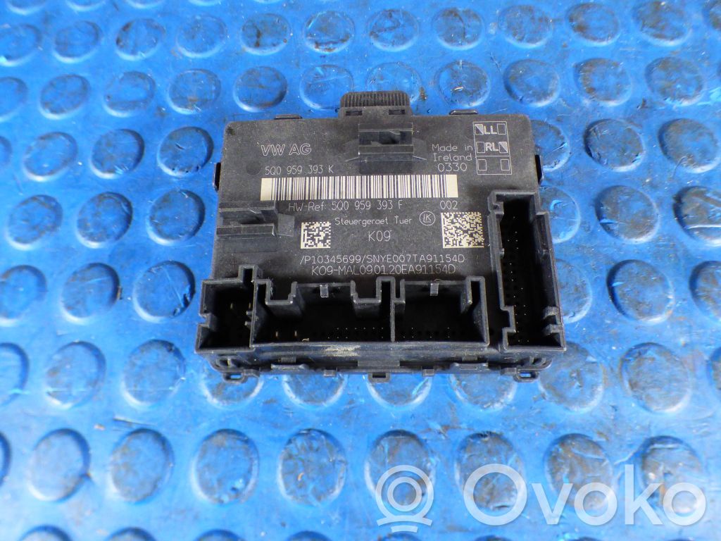 Volkswagen PASSAT B8 Door control unit/module 