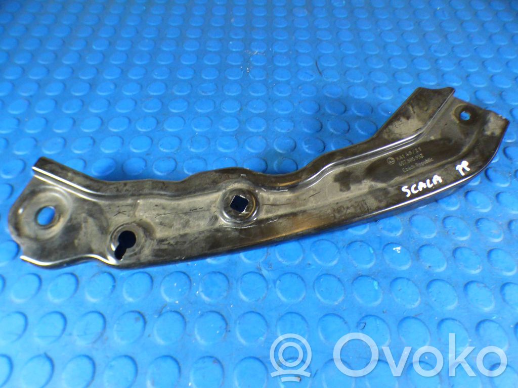 Skoda Scala Support phare frontale 