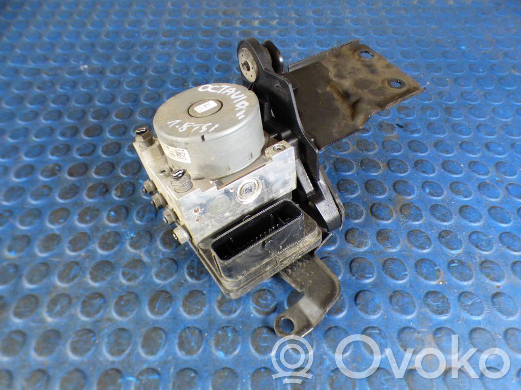 Skoda Octavia Mk3 (5E) Bomba de ABS 