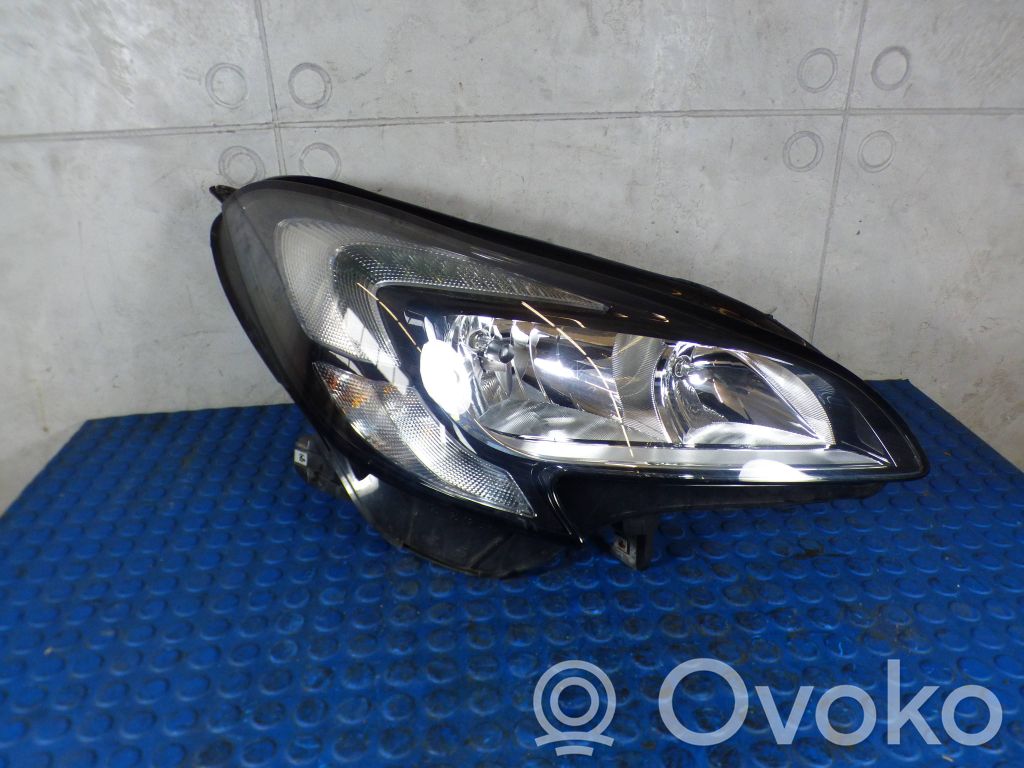 Opel Corsa E Headlight/headlamp 