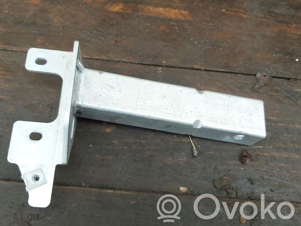 Radiator support slam panel bracket   4K0802073
