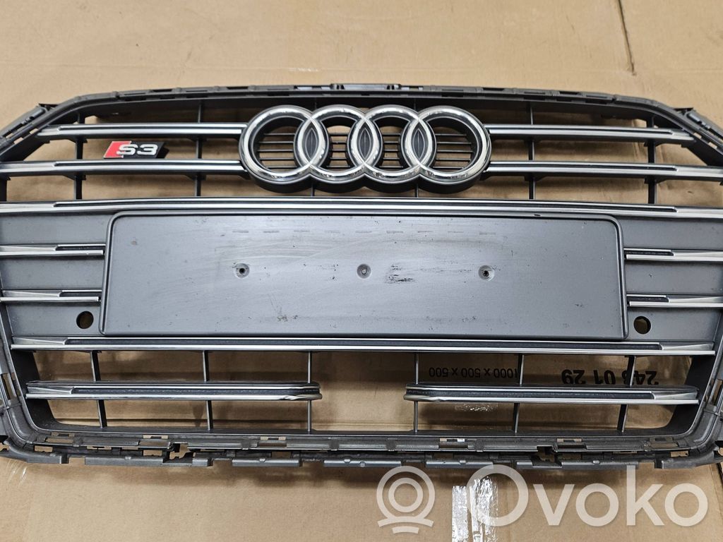 Audi A3 S3 8V Etusäleikkö 