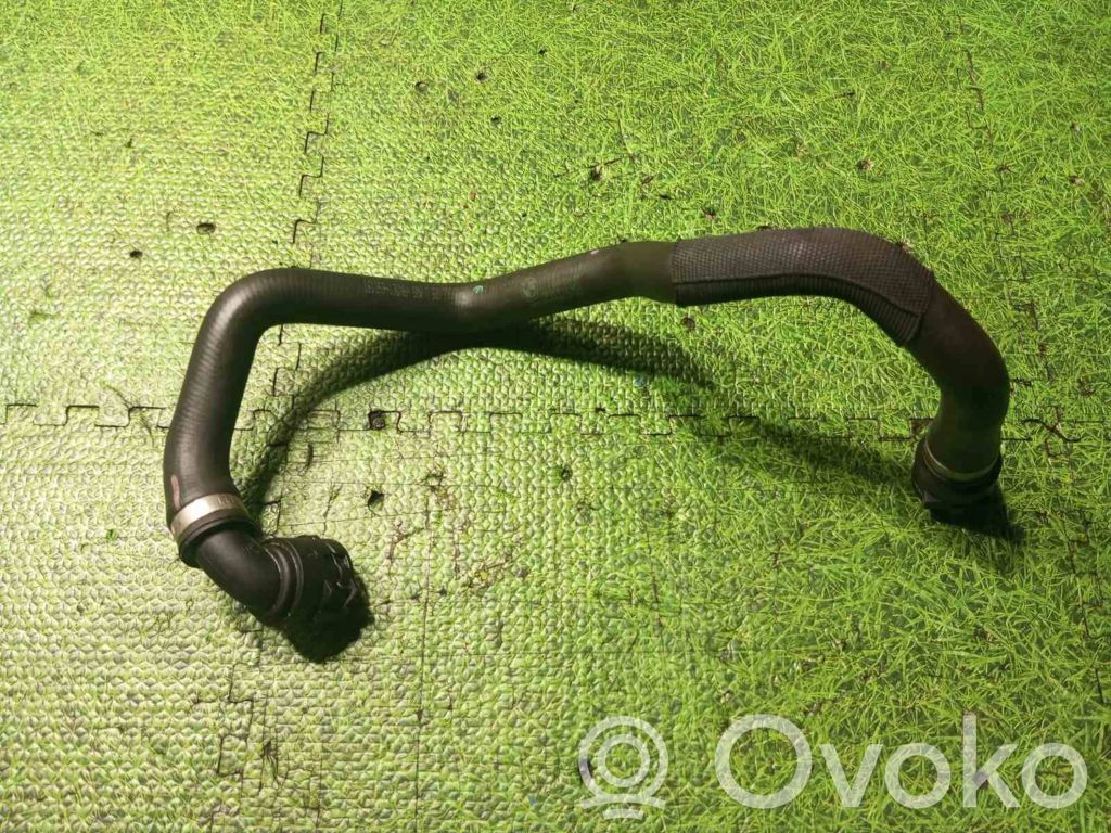 BMW X5M E70 Engine coolant pipe/hose 
