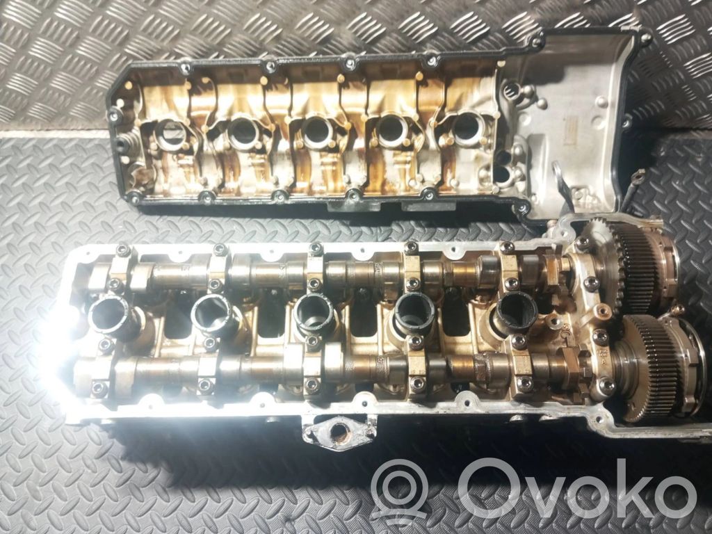 Engine head   7833877,7834621