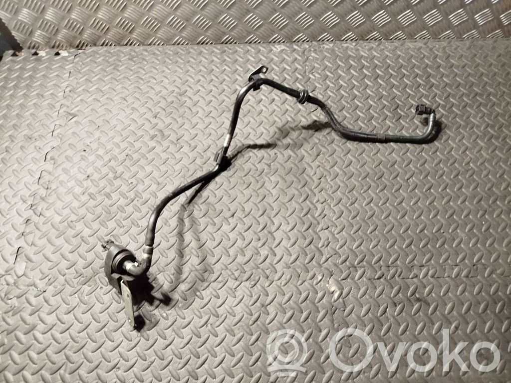 Maserati Ghibli Vacuum line/pipe/hose 