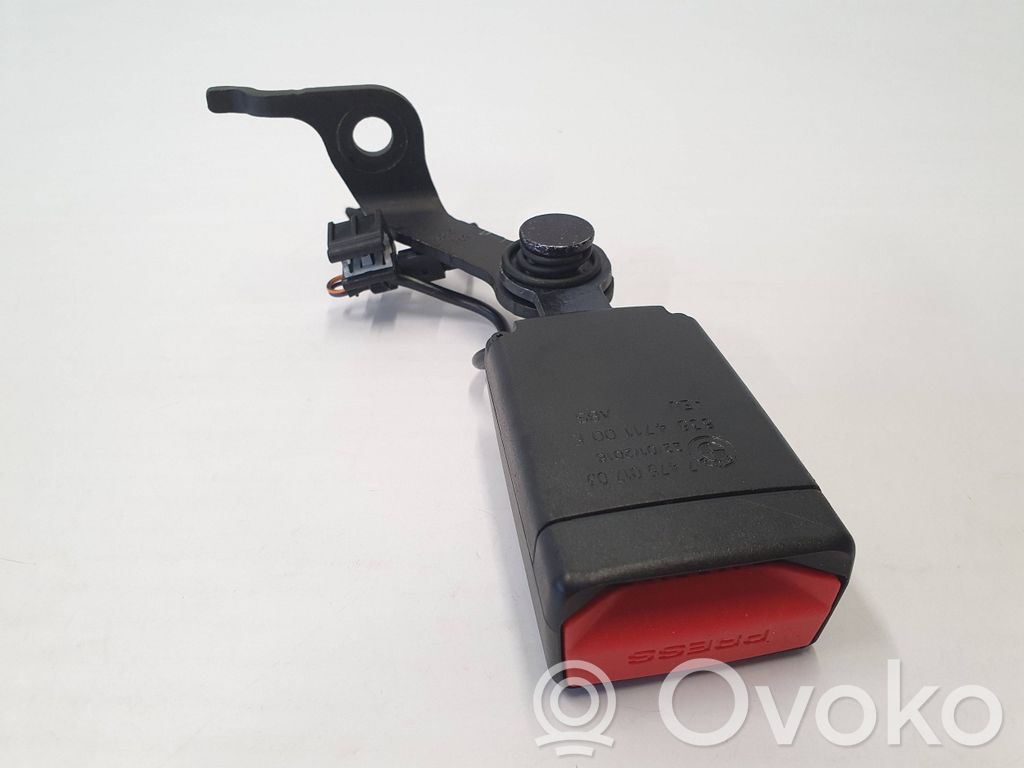 BMW 5 G30 G31 G38 Klamra tylnego pasa bezpieczeństwa 