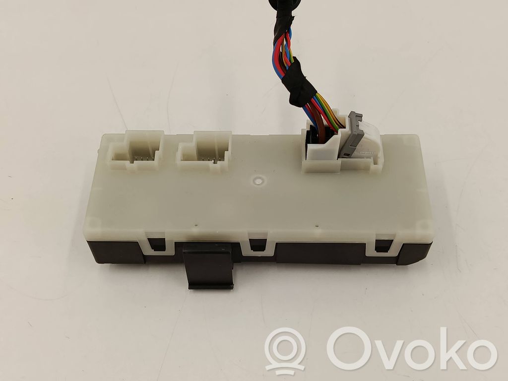 BMW 4 G22 G23 G24 G26 Tailgate/trunk control unit/module 