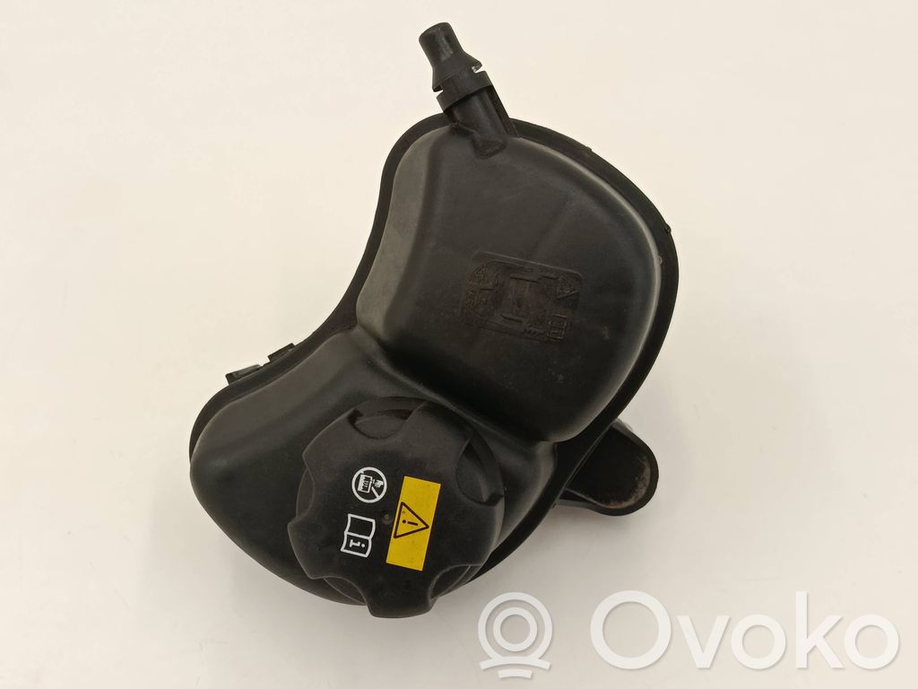 BMW 4 G22 G23 G24 G26 Jäähdytysnesteen paisuntasäiliö 