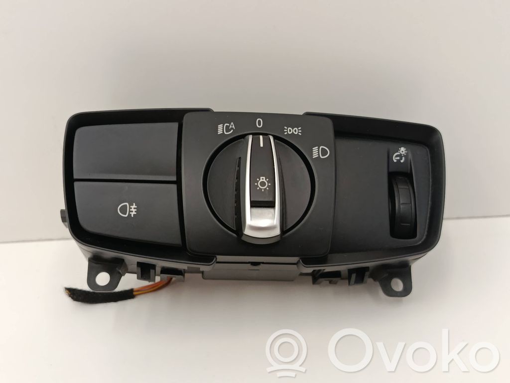 BMW 2 F46 Light switch 