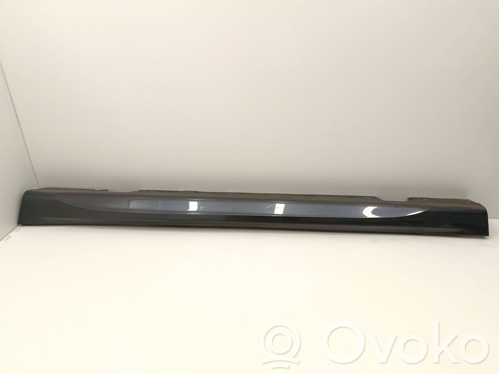 BMW X1 E84 Sill 