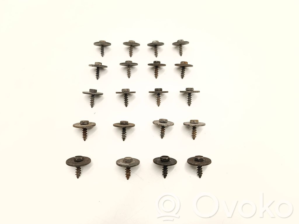 BMW 4 F32 F33 Muu ulkopuolen osa 