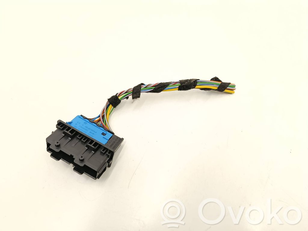 BMW 2 F46 Wiązka przewodów drzwi tylnych 