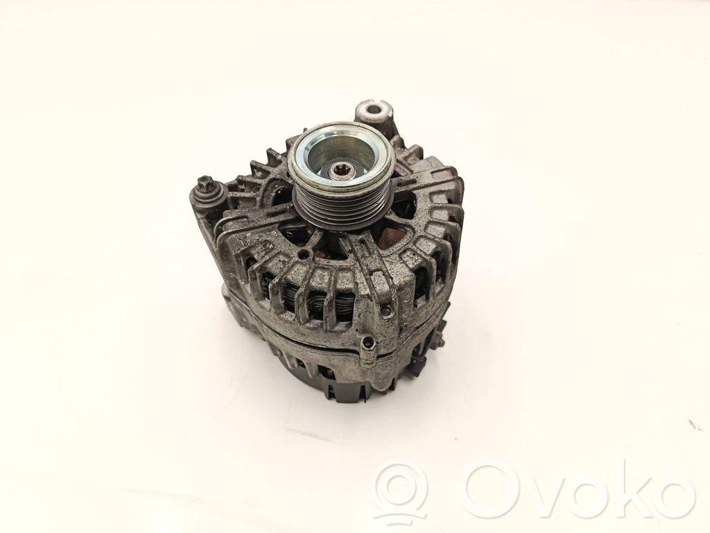 BMW 5 F10 F11 Ģenerators 