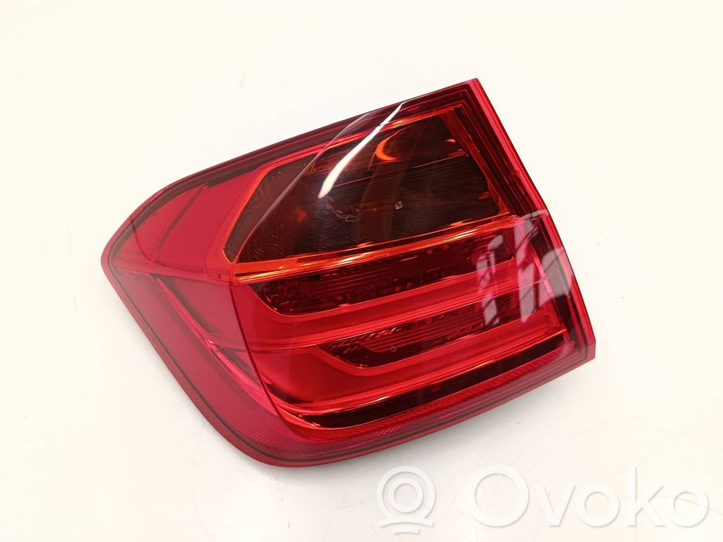 BMW 3 F30 F35 F31 Galinis žibintas kėbule 