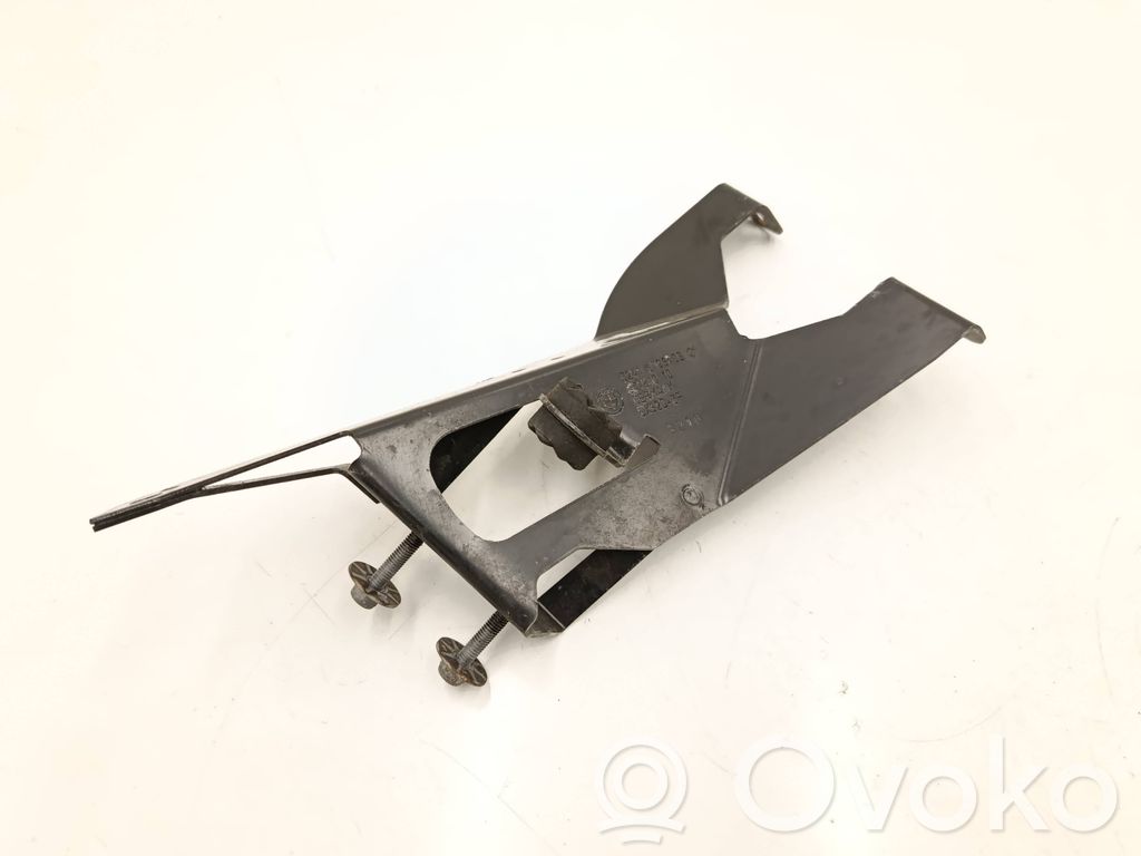 BMW X1 E84 Power steering pump mounting bracket 