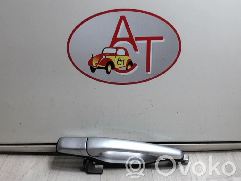 Mitsubishi Grandis Klamka zewnętrzna drzwi tylnych 