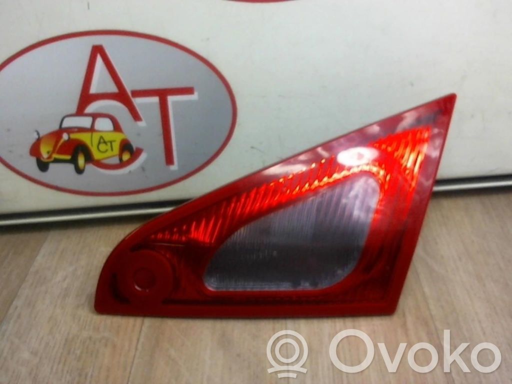 Luz trasera/de freno   8336A030,8336A030