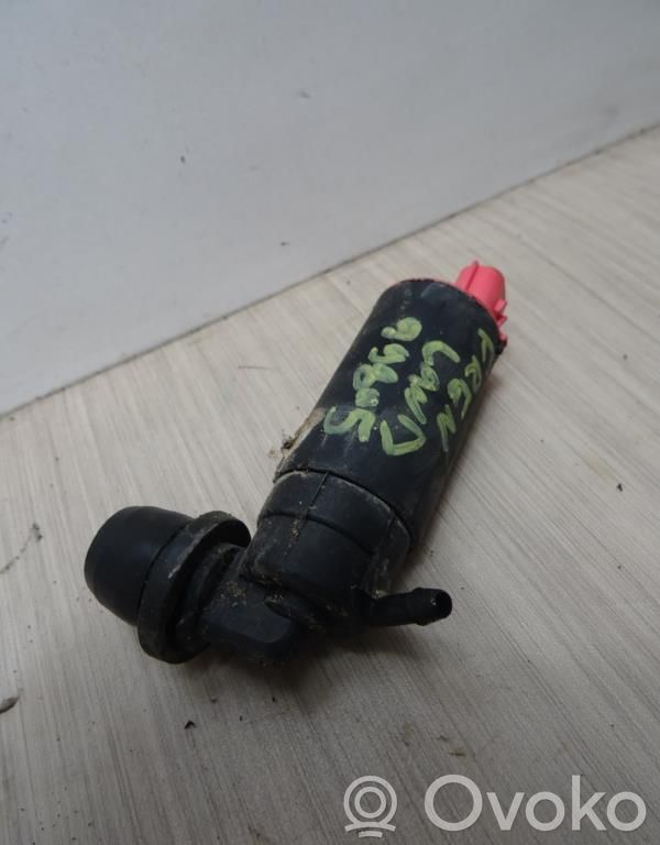 Land Rover Freelander Windscreen/windshield washer pump 