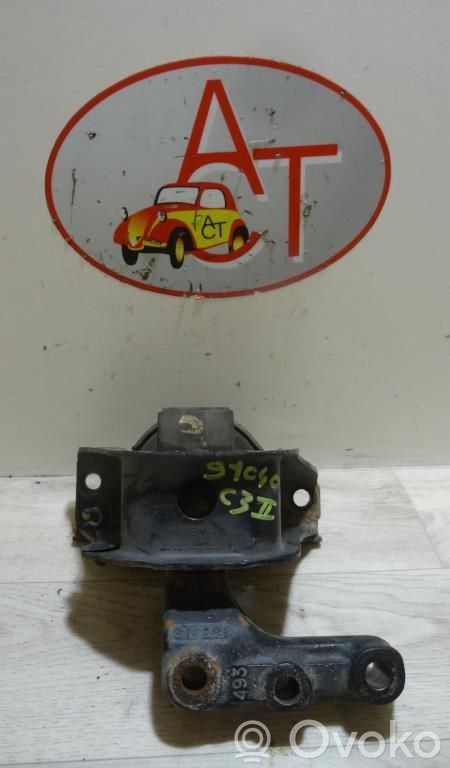 Citroen C3 Engine mount bracket 