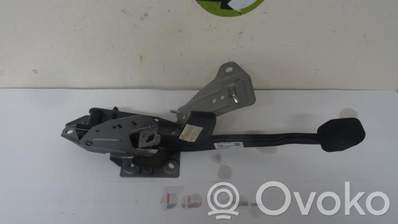 Ford Grand C-MAX Jarrupoljin 