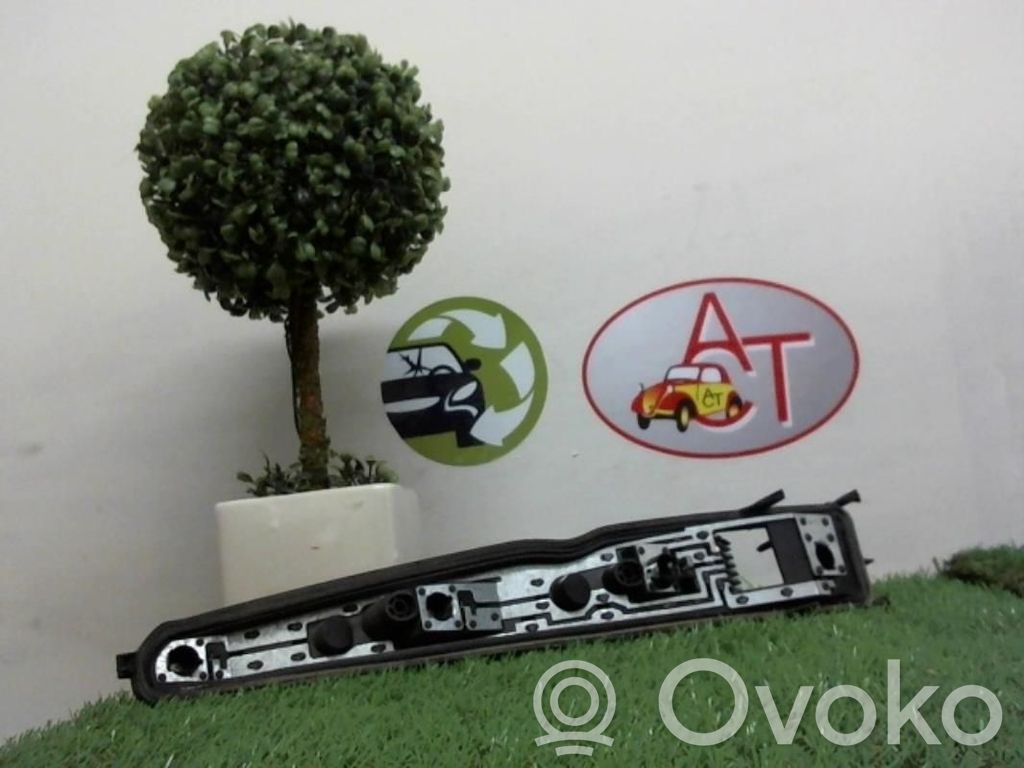 Opel Meriva A Éclairage de plaque d'immatriculation 
