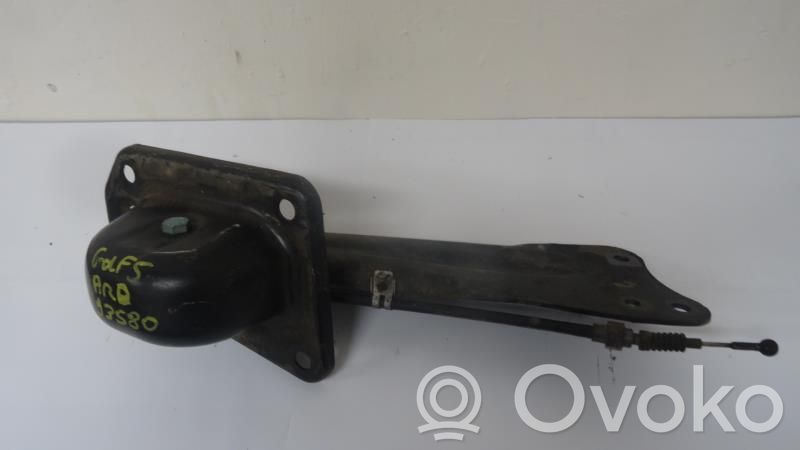 Volkswagen Golf V Braccio di controllo sospensione posteriore