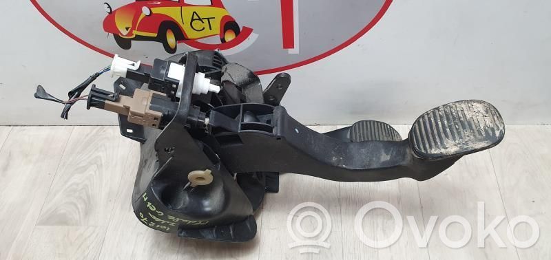 Pedal de embrague