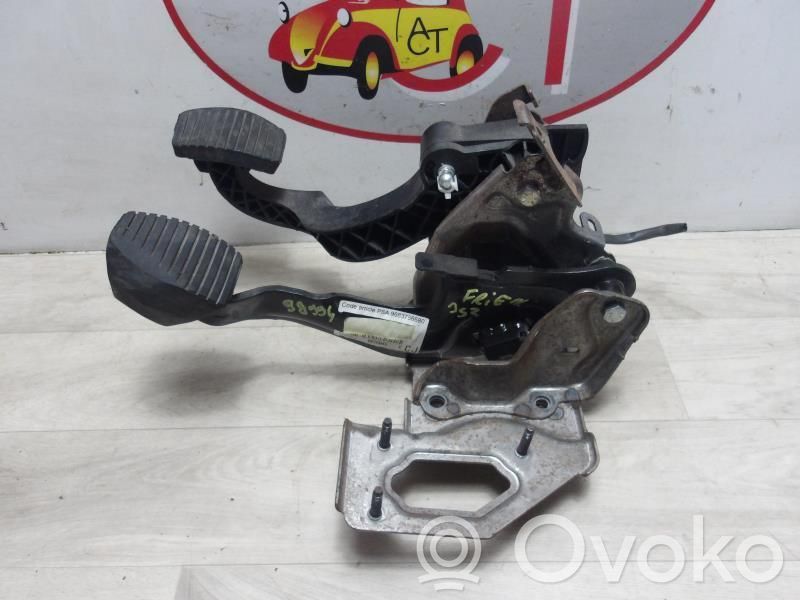 Pedal assembly   00004500EA,00004500EA