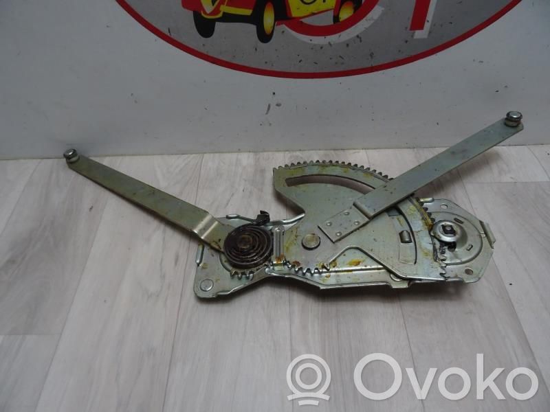 Front door manual window regulator